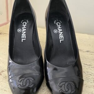 CHANEL Black Patent Leather Heels
